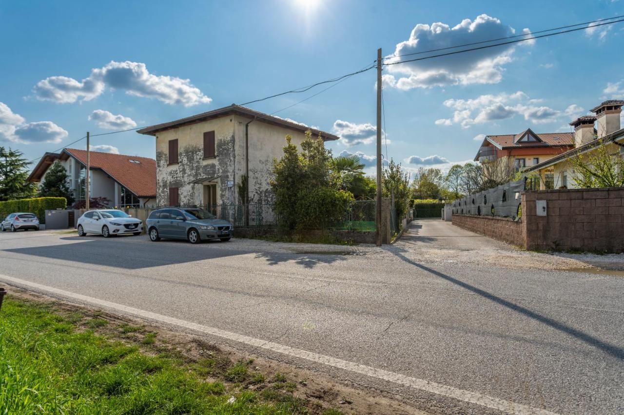 Ai Gelsomini - Lovely Flat With Terrace And Parking! Udine Esterno foto